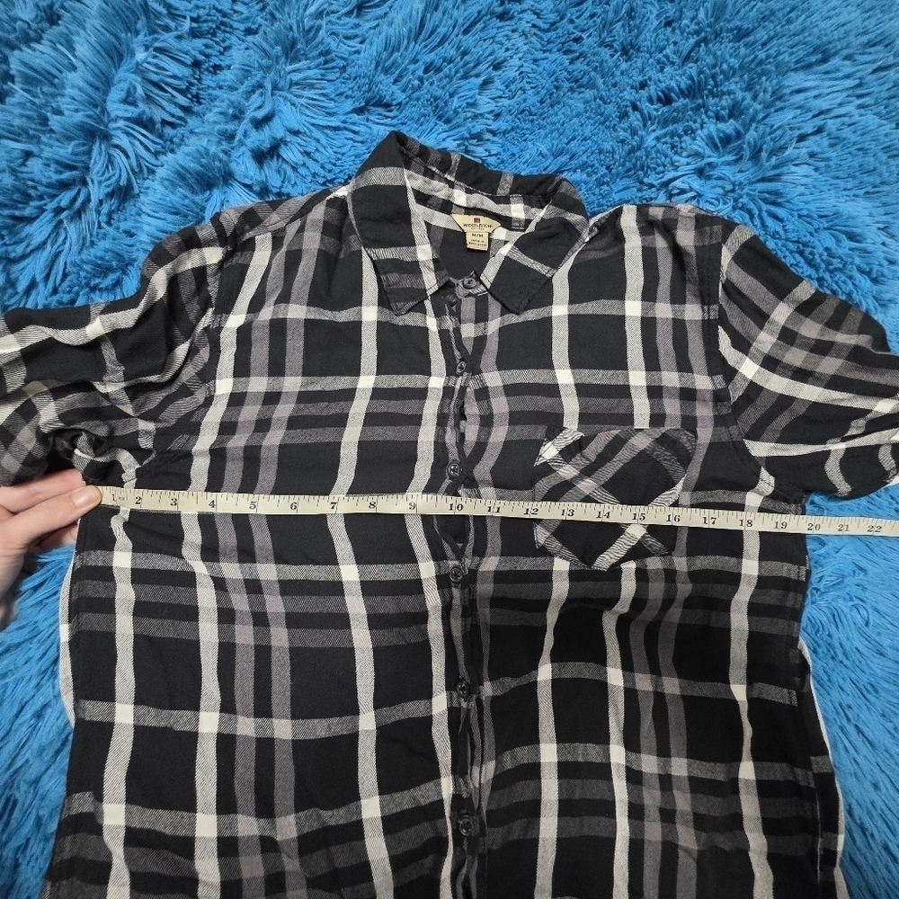 Woolrich Womens Black and White Button-Up Flannel Size Medium - Picture 6 of 8